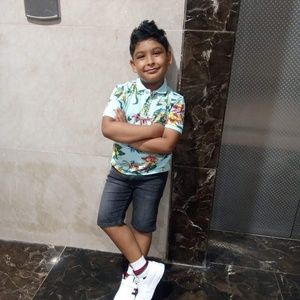 Meet your Posher, Girish